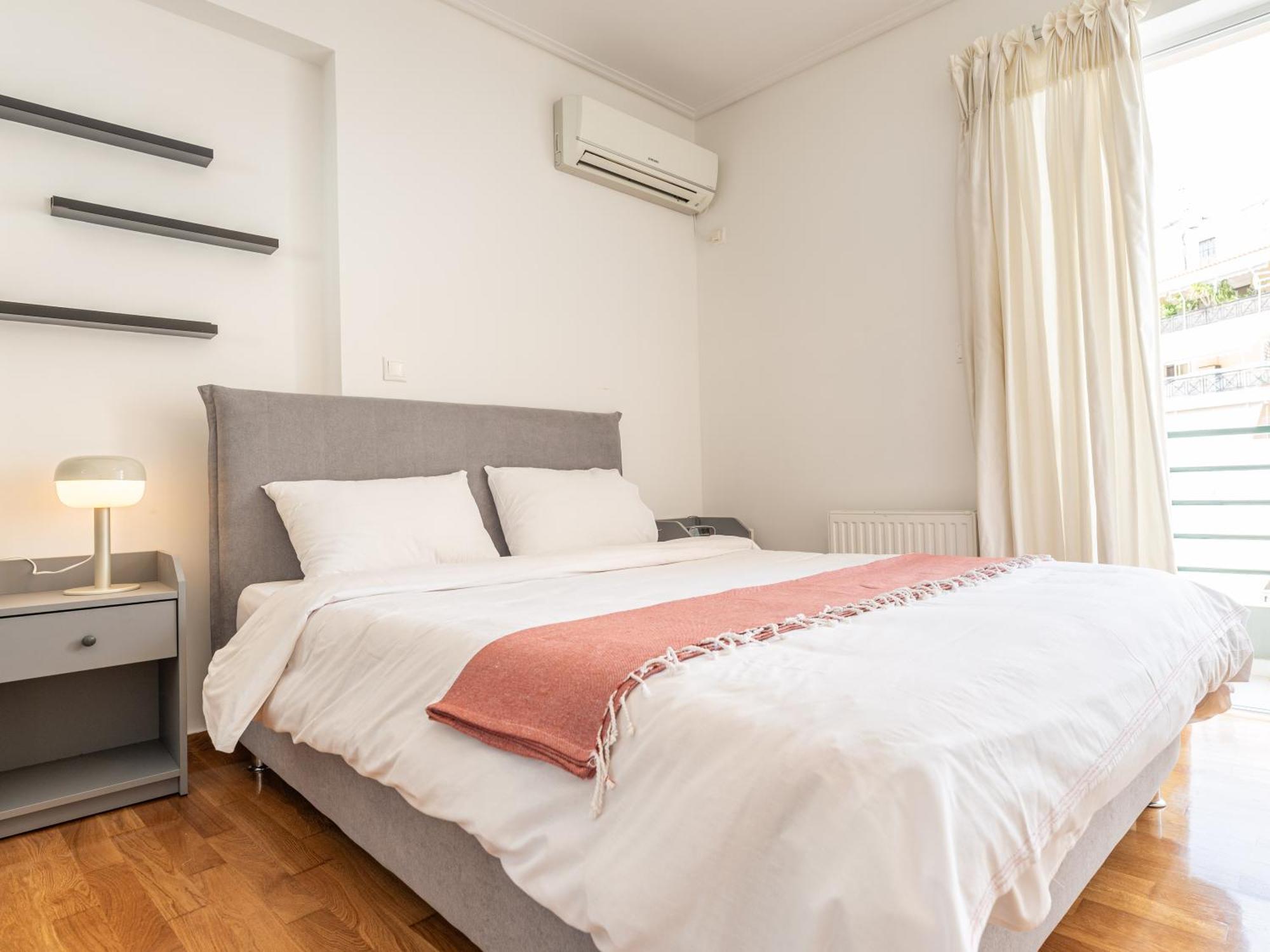 Athens Retreat 1-Bdr Apt Close To Metro Station Atenas Exterior foto